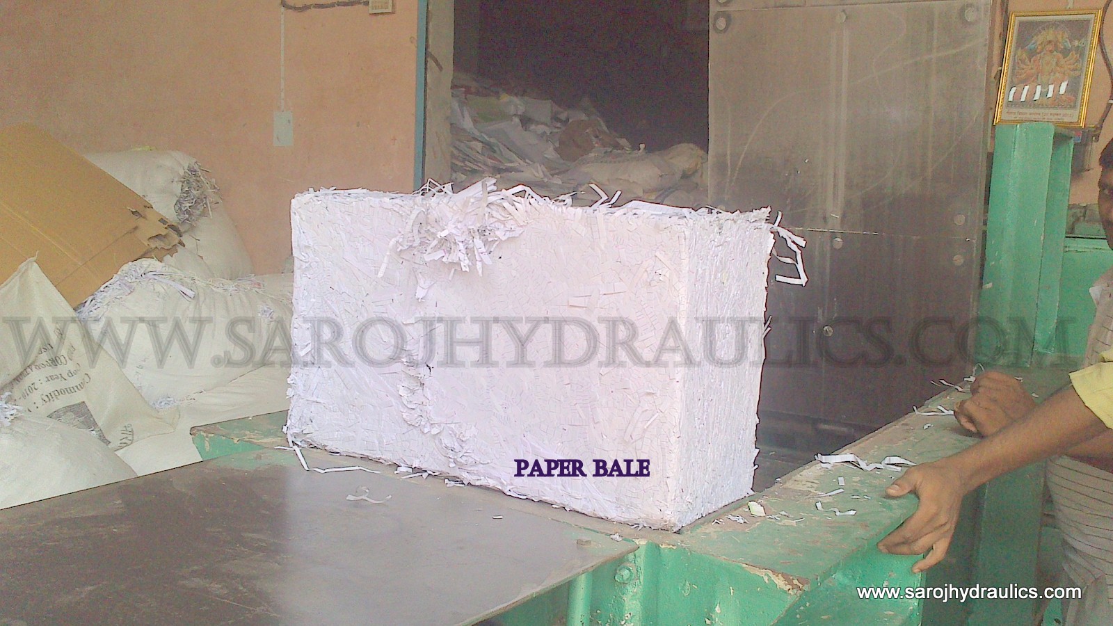 waste paper baling machine